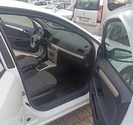 Opel Astra cena 6000 przebieg: 269288, rok produkcji 2008 z Kraków małe 301